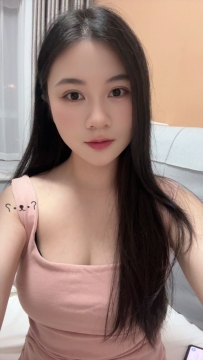 佳琪 165 E杯 54kg 29歲  熟女韻味 皮膚緊實有光澤 穿衣保守 脫下卻是蕾絲花邊全套