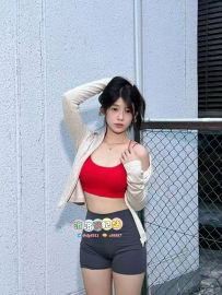 琪琪  161cm/D奶/44kg/22歲
