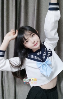 小芸 156cm C 44kg 18歲