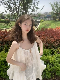 #南部可約  6000一節  小萌160/44/C /20歲  清新可愛的學生妹 擁有一雙明亮的大眼睛